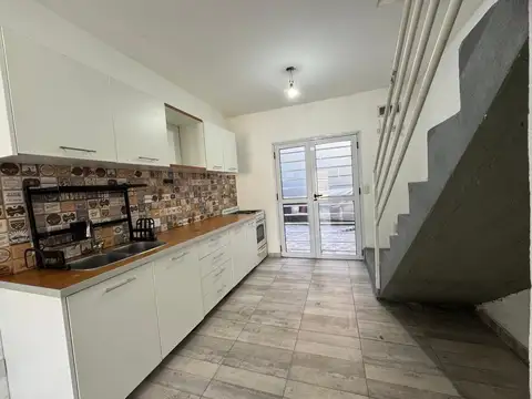 Casa 3 ambientes con 2 baños