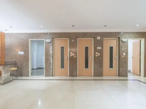 Departamento en Venta en Flores, USD 184.000