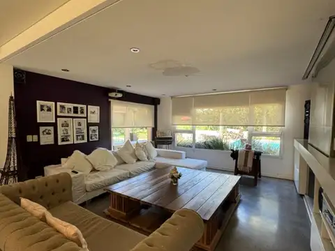 Casa en Venta en Campos De Alvarez, USD 599.000