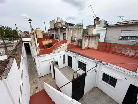 VENTA CASA EN BLOQUE JOSE INGENIEROS