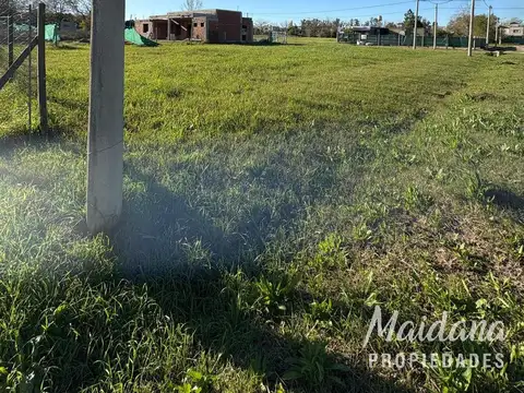 Terreno en Venta en Loma Verde, USD 35.000