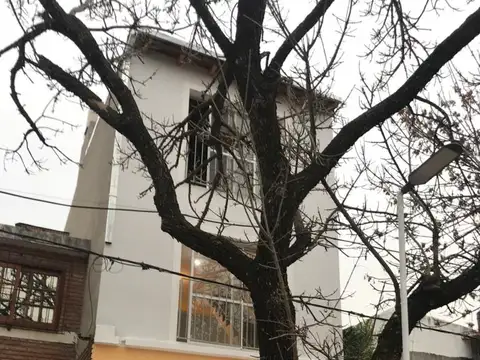 Candelaria al 1800. A mts de la calle principal.