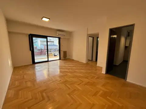 Alquiler. Departamento. 2 Ambientes. Bonpland y Soler.