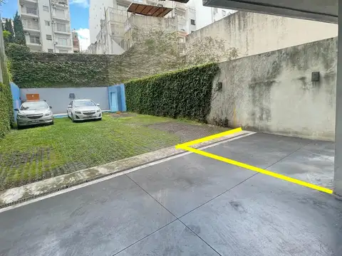 Cochera Mario Bravo al 1100 Barrio Norte