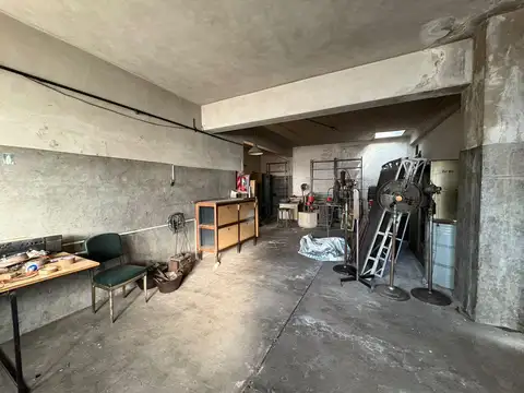 Galpon en Venta en Mataderos, USD 190.000