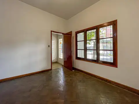 Casa en PH de 2 dormitorios con patio en planta baja