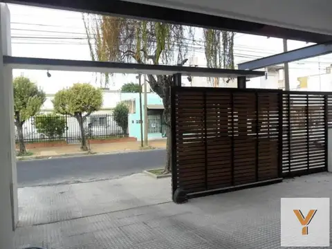 Perú e/ Emilio Mitre y Avenida Pres Perón