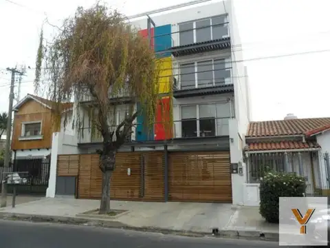 Cochera en venta - 12mts2 - Villa Sarmiento