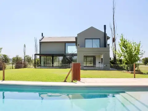 Casa en Venta al Este