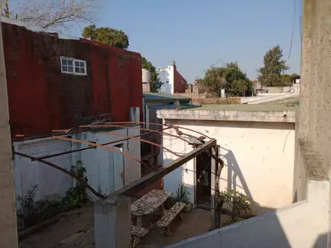 Vivienda mas Local y Cochera