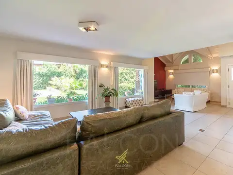 Casa en Venta con 1 cochera