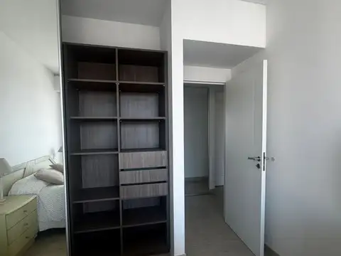 Avenida José María Moreno 300