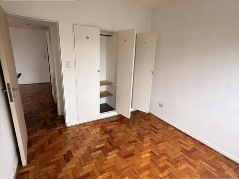 Departamento en Venta en Vicente Lopez Vias / Maipu, USD 110.000