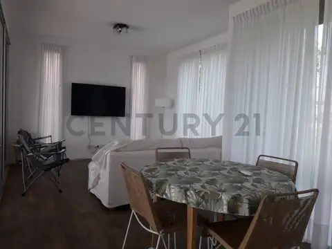 Casa en Alquiler de 4 dormitorios