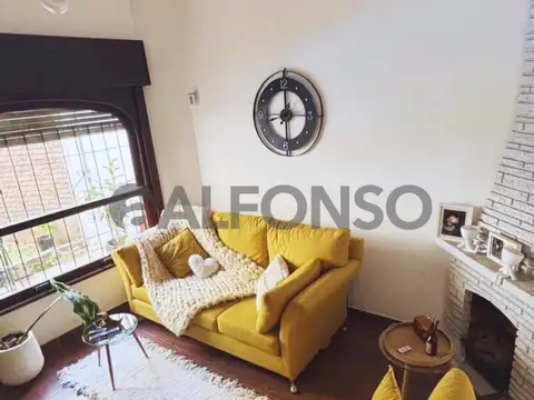 Depto Tipo Casa en Venta 45 años