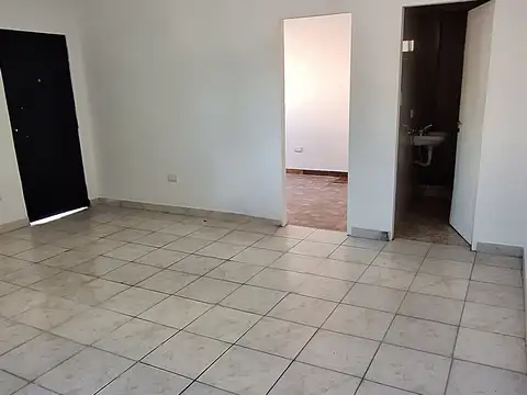 Departamento en Alquiler en San Andres Barrio Golf, $ 450.000