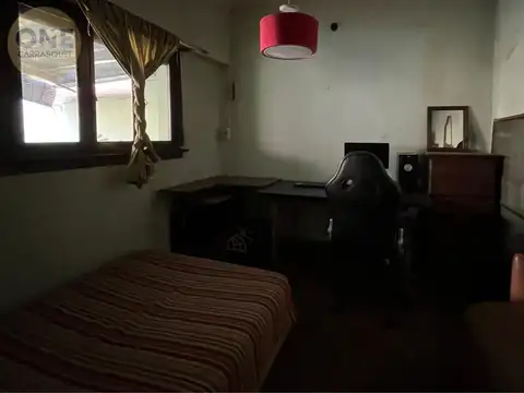 Depto Tipo Casa 6 ambientes con 2 baños
