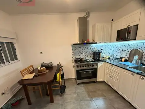Depto Tipo Casa Monoambiente con 1 baño