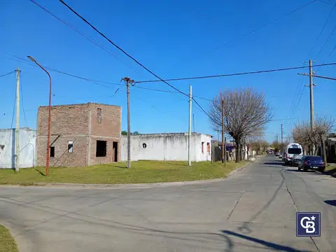 Venta de lote en esquina ideal comercio o vivienda en Capilla del Señor, Exaltación de la Cruz