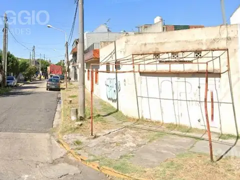 Terreno en Venta 8  mts Fondo