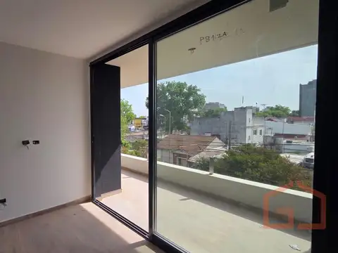 Venta departamento 3 ambientes en Haedo con cochera cubierta a estrenar