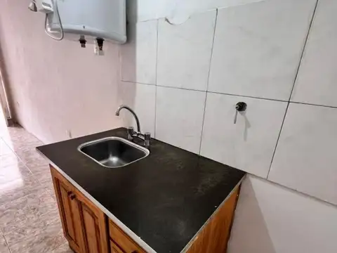 Depto Tipo Casa en Alquiler en Jose Leon Suarez, $ 450.000