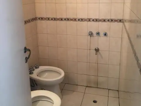 Local en Alquiler en Morón Sur, $ 1.900.000