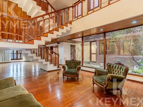 Venta Exclusiva Casa de Lujo en Casco La Plata | 5 Suites - Ascensor - 5 Cocheras - Piscina