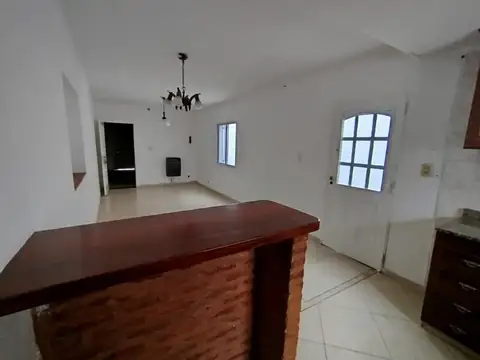 Casa en Alquiler en Zárate, $ 950.000