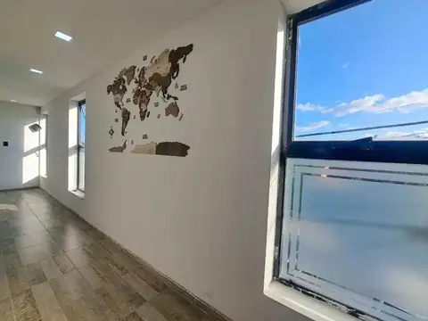 Casa en venta - 4 Dormitorios 4 Baños - Los Hornos