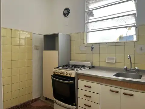 Depto Tipo Casa en Venta en Saavedra, USD 87.000