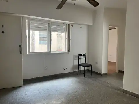 BESARES 2600, Piso 1