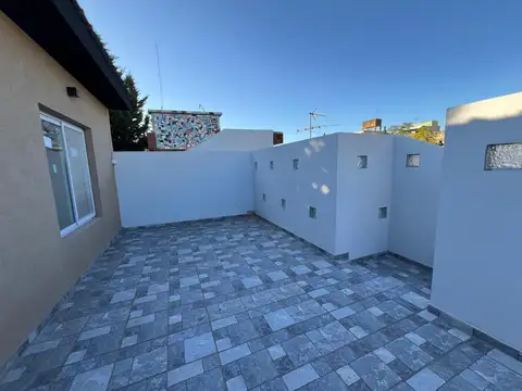 Depto Tipo Casa en Venta en Villa Maipu, USD 105.000