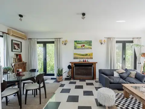 Casa  en Venta en Cube, Escobar, G.B.A. Zona Norte