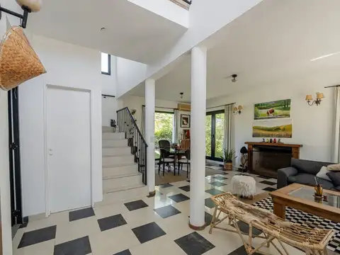 Casa en Venta en Barrio Cube, USD 230.000