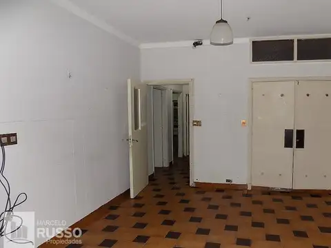 CHALET 4 AMBIENTES c/ DEPENDENCIAS