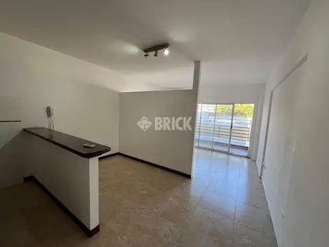 AV. AVELLANEDA AL 1600 - NUEVO COCHERA BAULERA BALCON