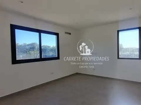 Casa 5 ambientes con 3 baños