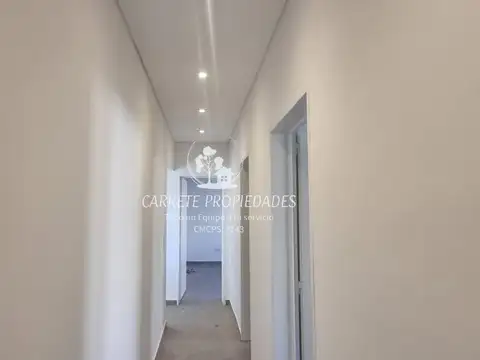 Casa en Venta en Pilar del Este - Santa Lucia, USD 195.000