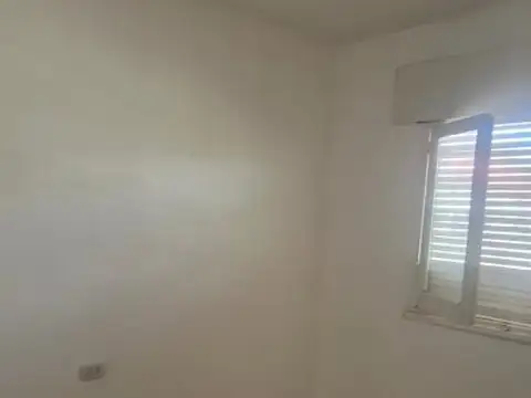Casa 6 ambientes con 2 baños