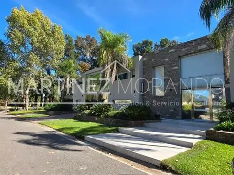 La Pradera-Av. Caamaño 900