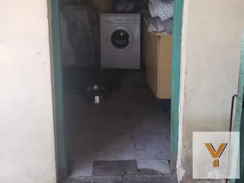 Casa en venta - 3 Dormitorios 3 Baños - 340 mts2 - La Plata