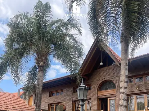 OPENHOUSE vende hermosa casa en Barrio Privado El Escorial,Godoy Cruz