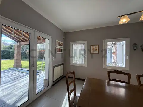 VENTA CASA ITUZAINGÓ 5 AMBIENTES CON PISCINA EN BARRIO CERRADO EL JAGÜEL