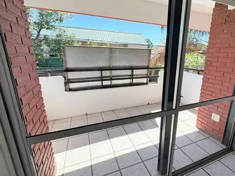 Travi al 900 Escobar