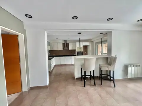 Casa en Venta en Country Club Banco Provincia, USD 359.000