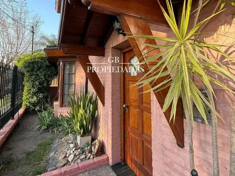Venta de Casa 5 AMBIENTES en Castelar, Morón