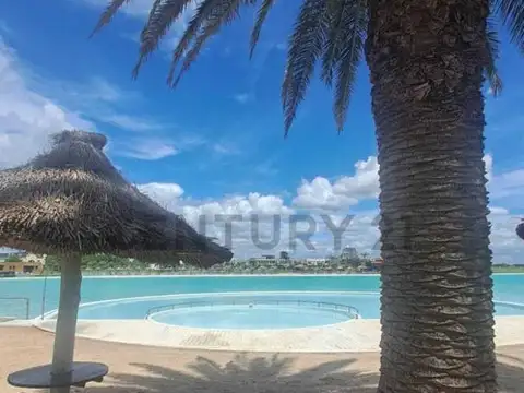 Lote en venta en uno de los barrios más espectacular de Canning. Terralagos