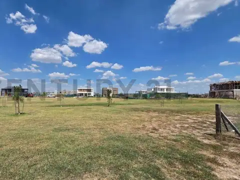 Los Robles 5900, Piso 0