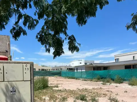 Terreno en Venta en Russell, USD 40.000